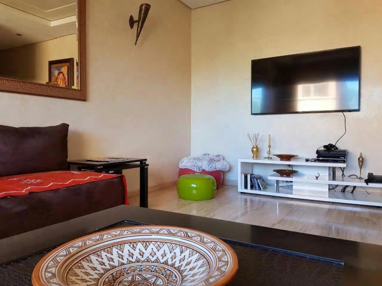 Superbe Appart Marrakech 2 Chambres Avec Piscine, En Plein Centre A 3Min De Guelliz, De La Gare Марракеш Экстерьер фото